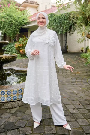 ZM Zaskia Mecca - Bivana Snow Midi Dress - White Series